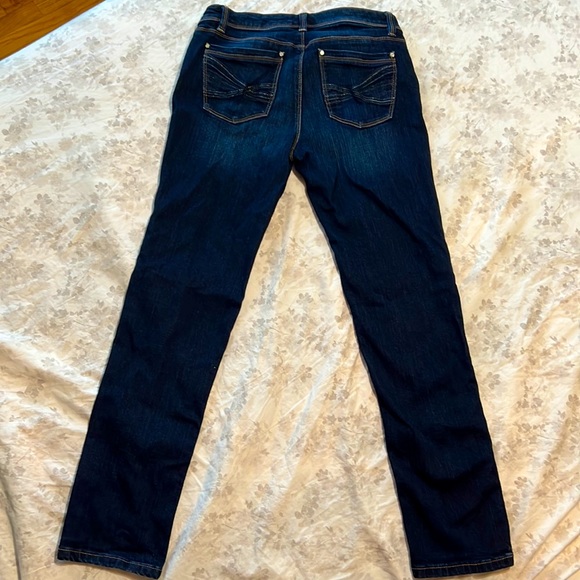 White House Black Market Slim Ankle Dark Wash Jeans 4R - Picture 1 of 4